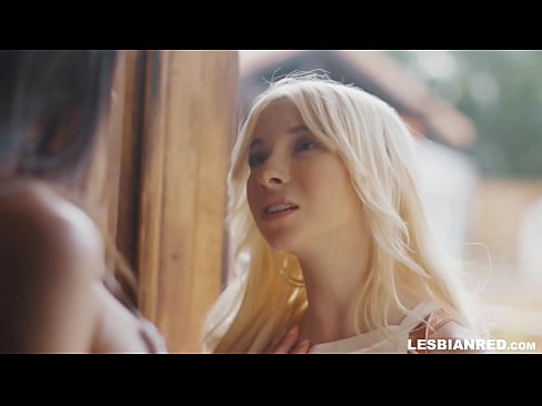 ❤️ La noia torna a casa uns mesos després i s'acaba menjant el cony de la seva madrastra ️❌ Vídeo sexual al ca.com-full-porner.ru ❌️❤